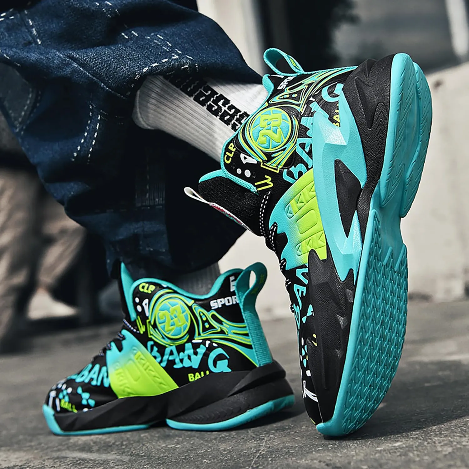 Boys Basketball Shoes Breathable Indoor Athletic Shoes Youth Outdoor Fashion Sneakers Comfortable Basketball Shoes for Girls