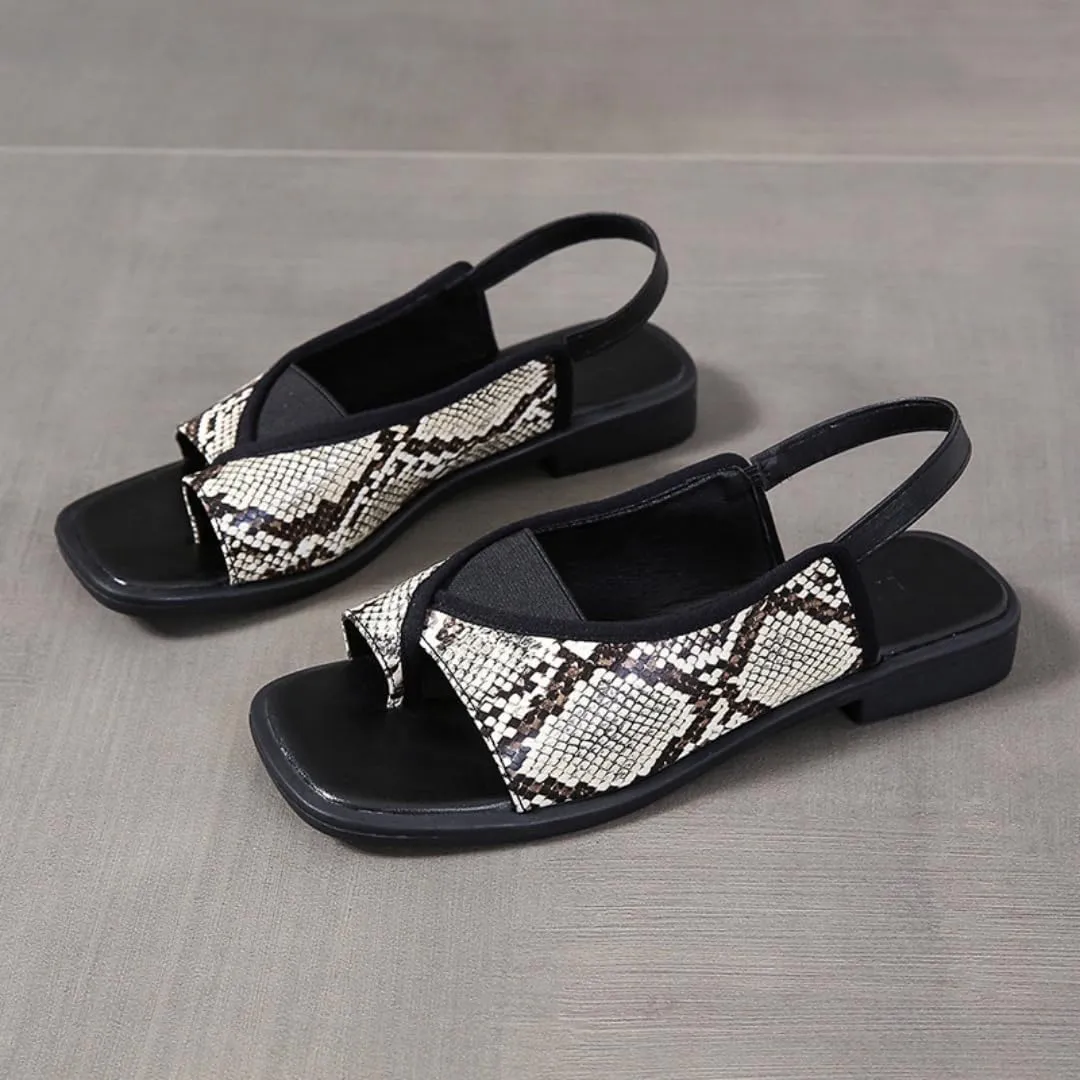 Dressy Flat Sandals for Women Toe Ring Square Opened Toe Back Strap Slip On Slide Summer Trendy Comfortable Beach Sandals