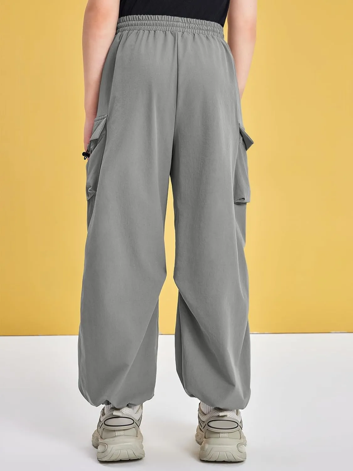 Haloumoning Boys Baggy Cargo Pants Casual Loose Fit Parachute Pant Fashion Harem Joggers with Pockets