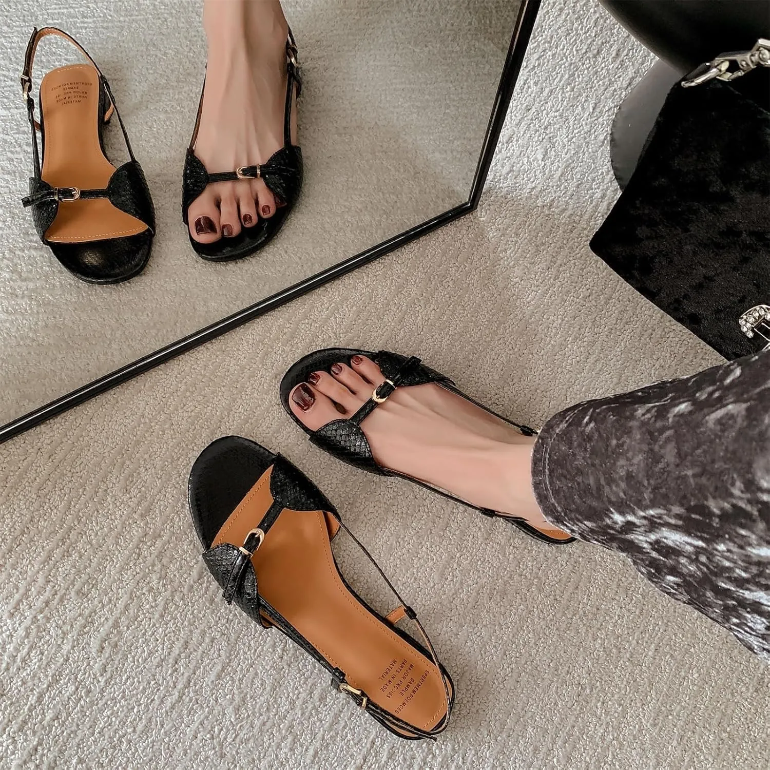 Kluolandi Women's Flat Sandals Open Toe Strappy Sandals Dressy Comfortable Ankle Strap Sandals for Women