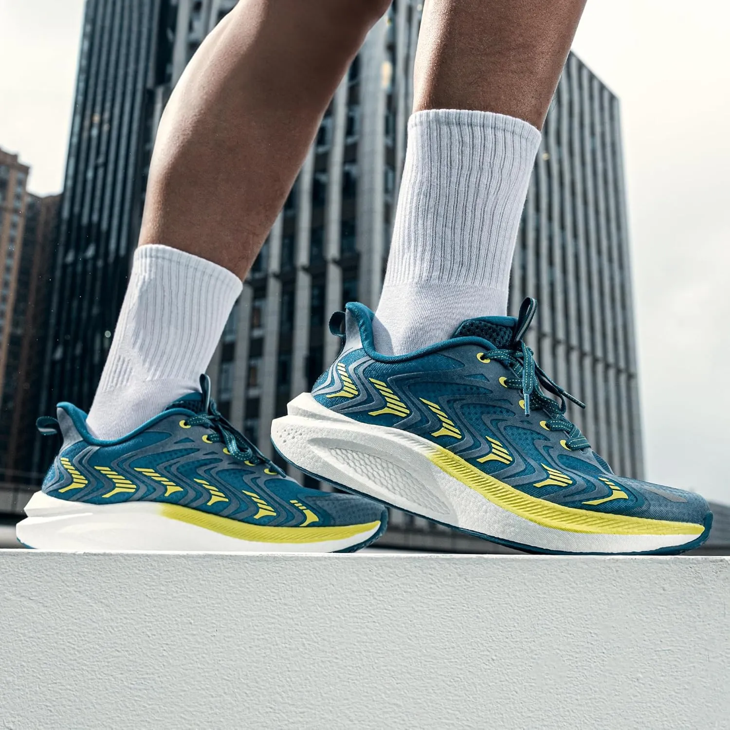 Men's Running Tennis Shoes FlyLife Athletic Gym Workout Cross Training Comfortable Breathable Walking Sneakers