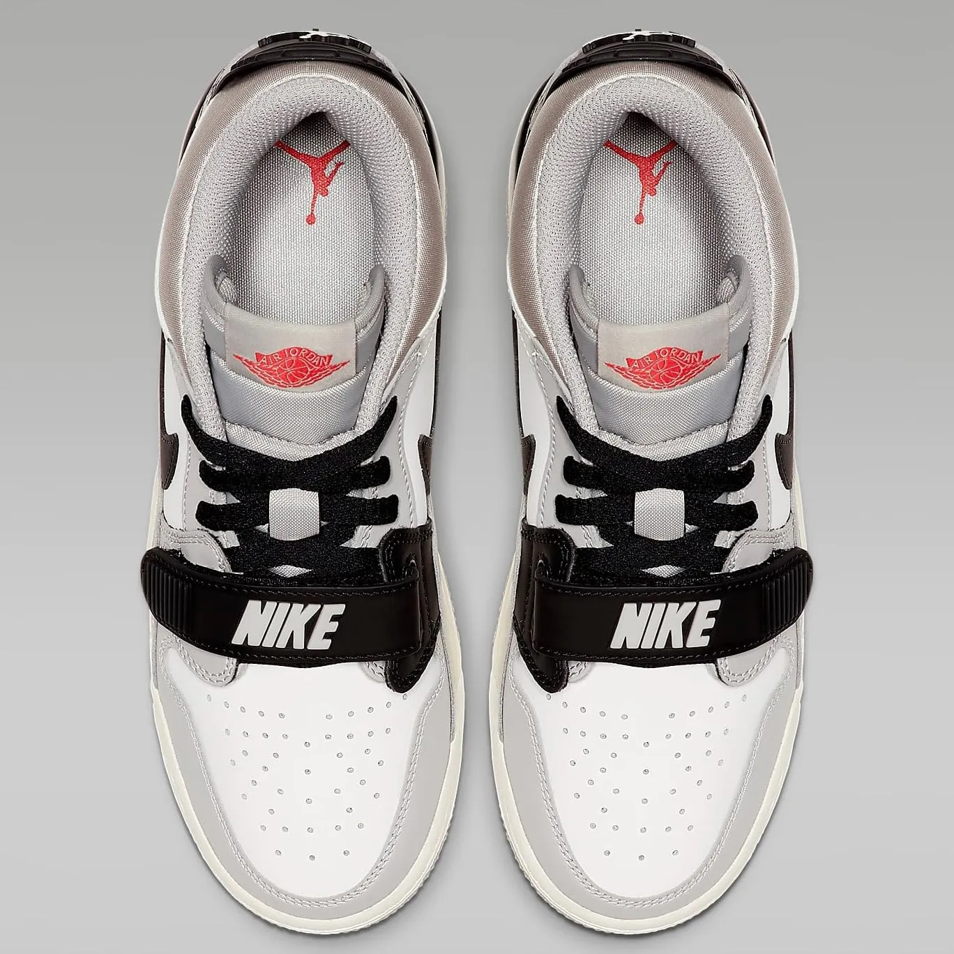 NIKE Men's Sneakers Fitness Shoes, 5.5 AU