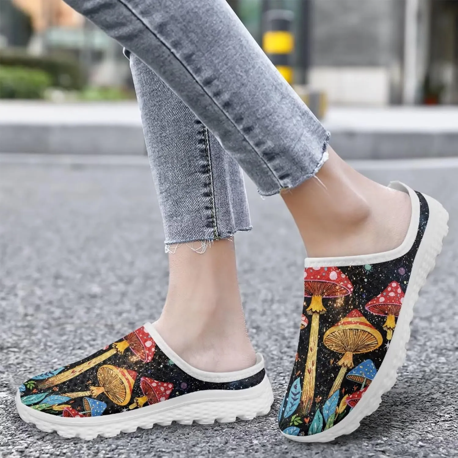 Novelty Mushrooms Women's Slip On Mule Sneakers Anti-Slip Walking Shoes with Elastic Thick Sole for Outdoor Indoor