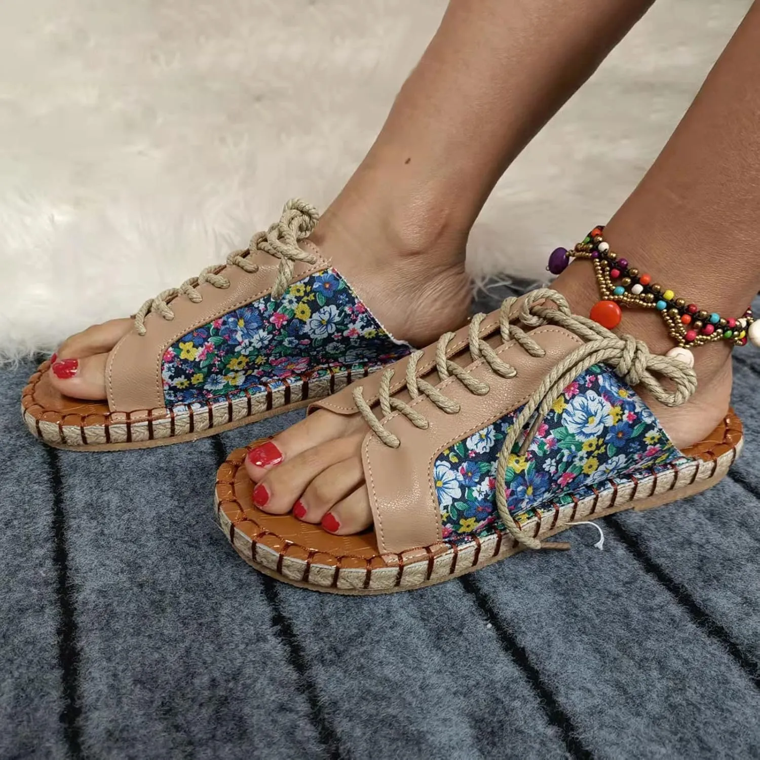 oiangi Beach Sandals for Women Flat Slippers Casual Summer Floral Print Open Toe Hemp Rope Straps Lace Up Platform Shoes Comfortable Slide Sandalias