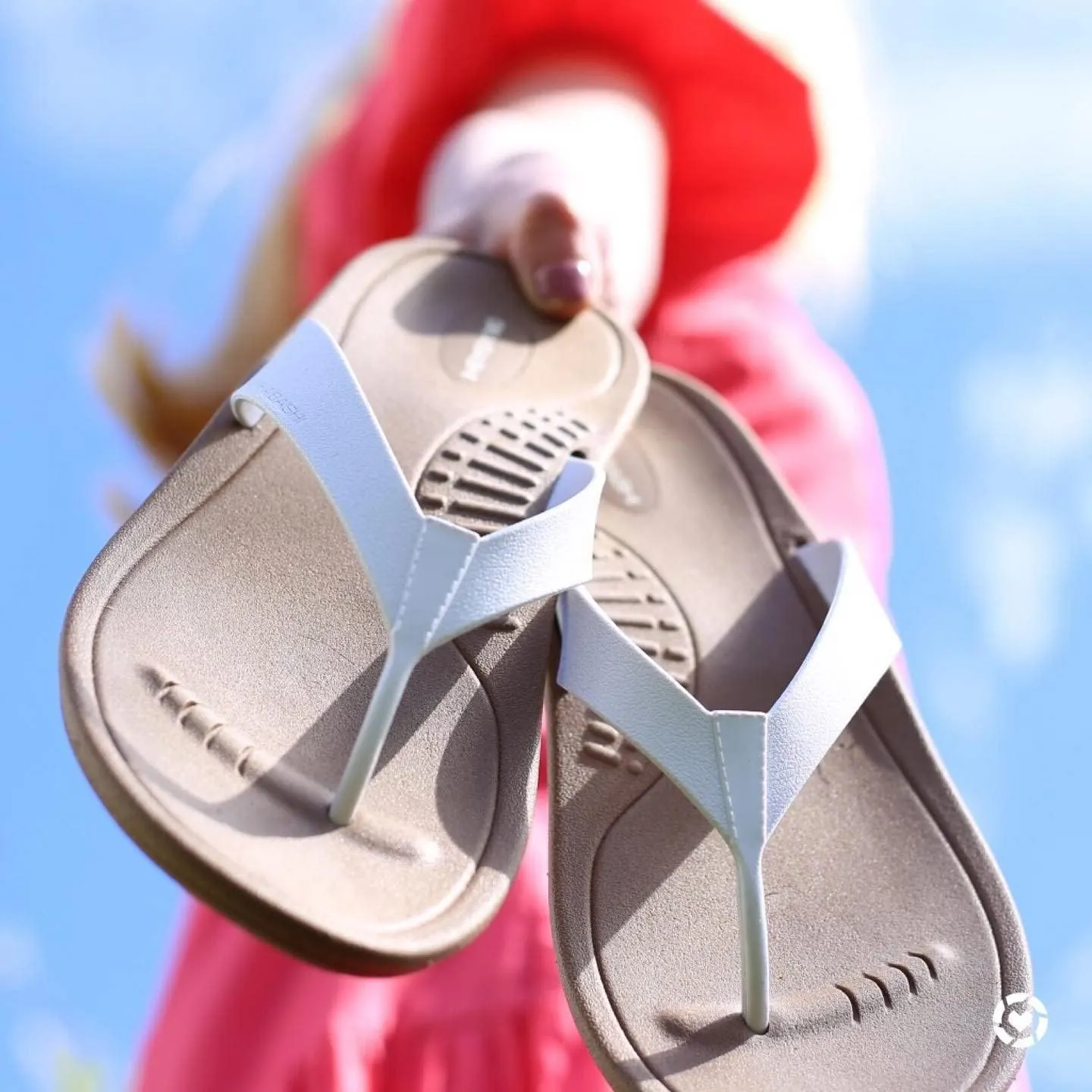 OKABASHI womens Flip Flop