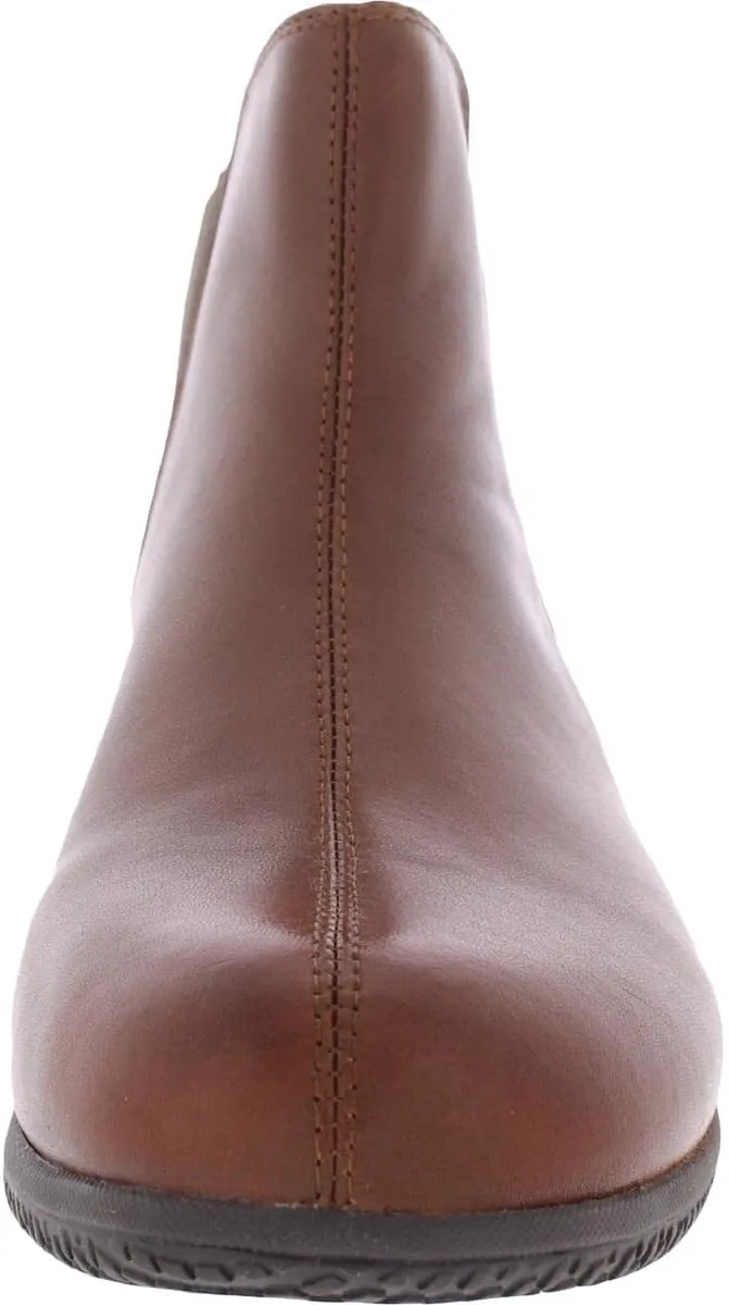 SoftWalk Women's Chelsea Boots