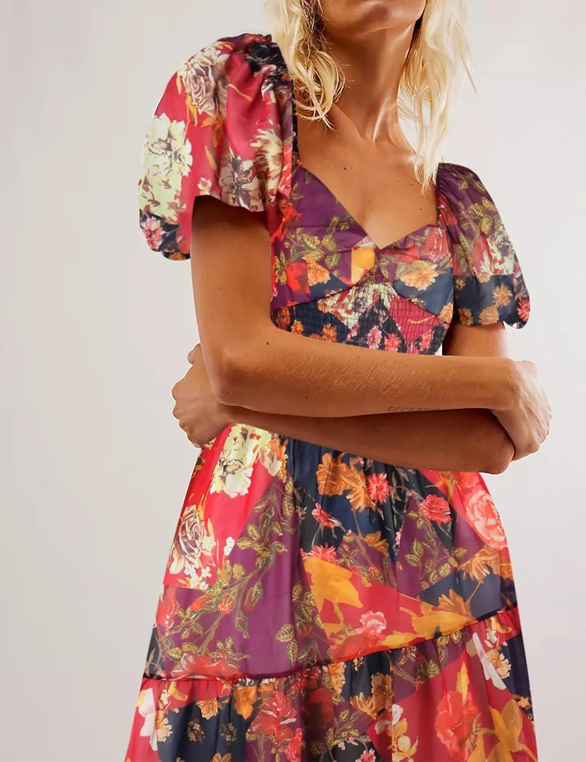 Women Floral Maxi Dress Short Puff Sleeve V Neck Bohemian Flowy Dress Smocked Casual Spring Summer Dresses