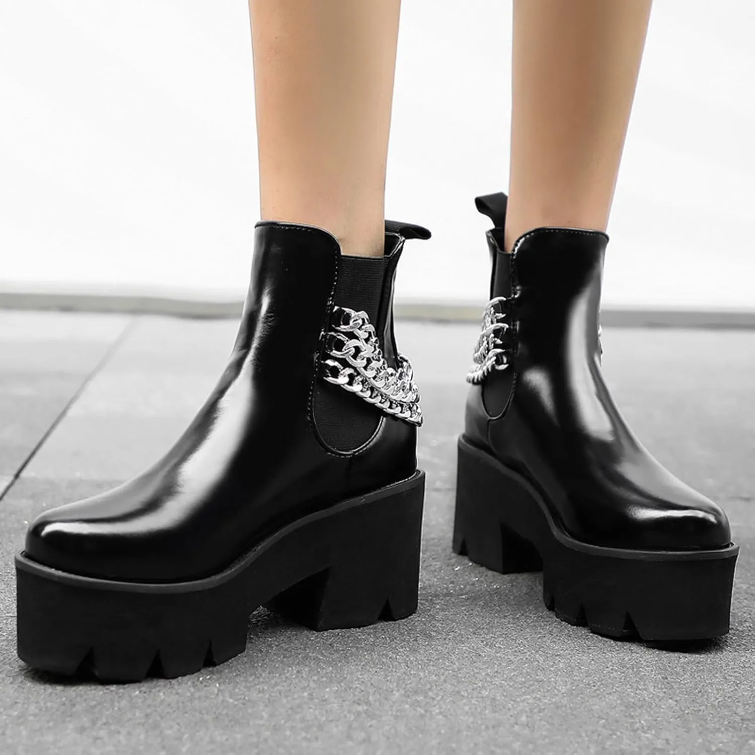 Women’s Patent Leather Lug Sole Platform Chunky Heel Chelsea Boots Fashion Elastic Strap Fall Winter Slip On Motorcycle Ankle Booties Comfortable Riding Biker Boots